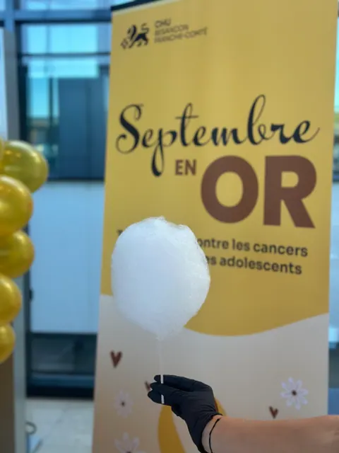 La machine et la barbe à papa, sans enfant identifiable